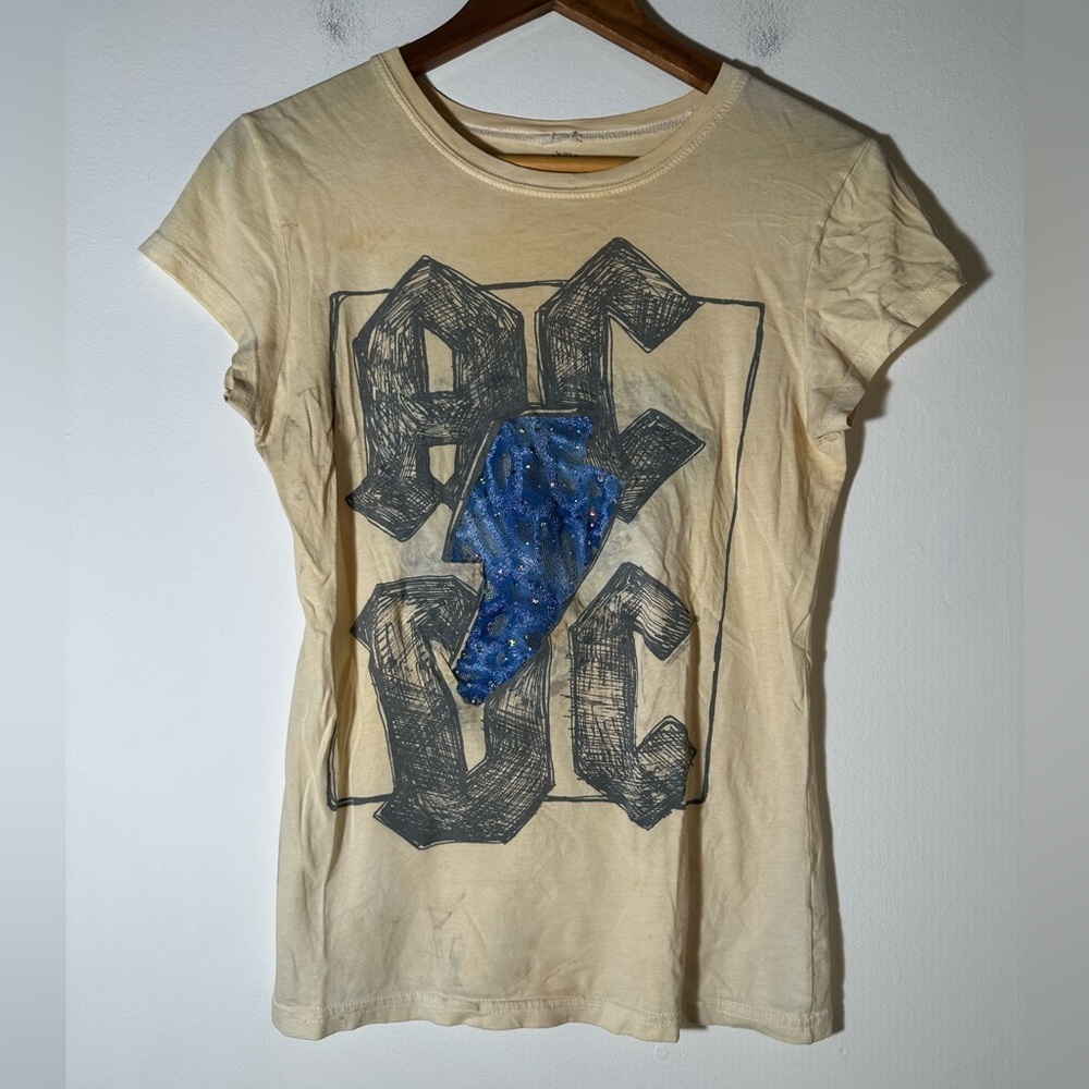 Tan Short Sleeve Tee with Stylish Design